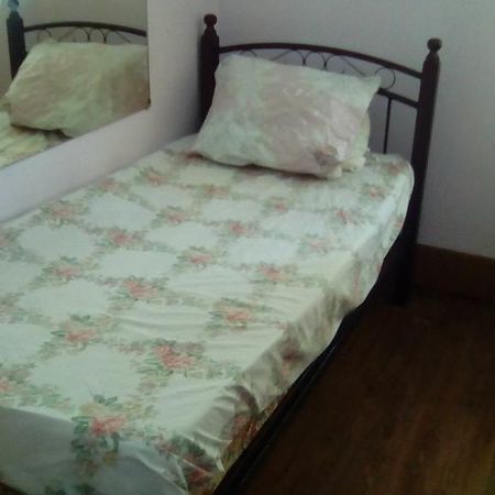 Robert'S Guest House Port of Spain Extérieur photo