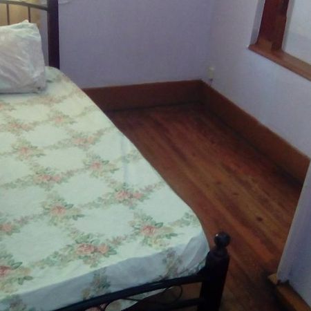 Robert'S Guest House Port of Spain Extérieur photo