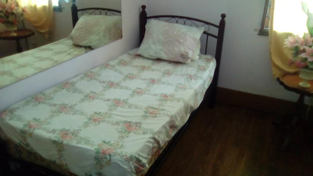 Robert'S Guest House Port of Spain Extérieur photo