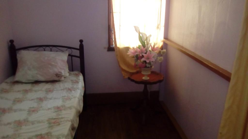 Robert'S Guest House Port of Spain Extérieur photo