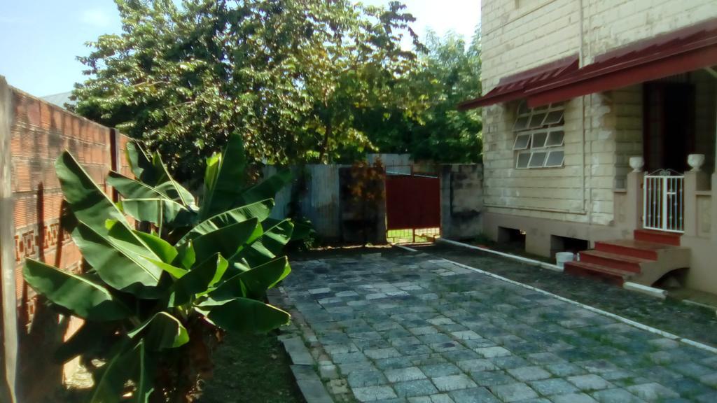 Robert'S Guest House Port of Spain Extérieur photo