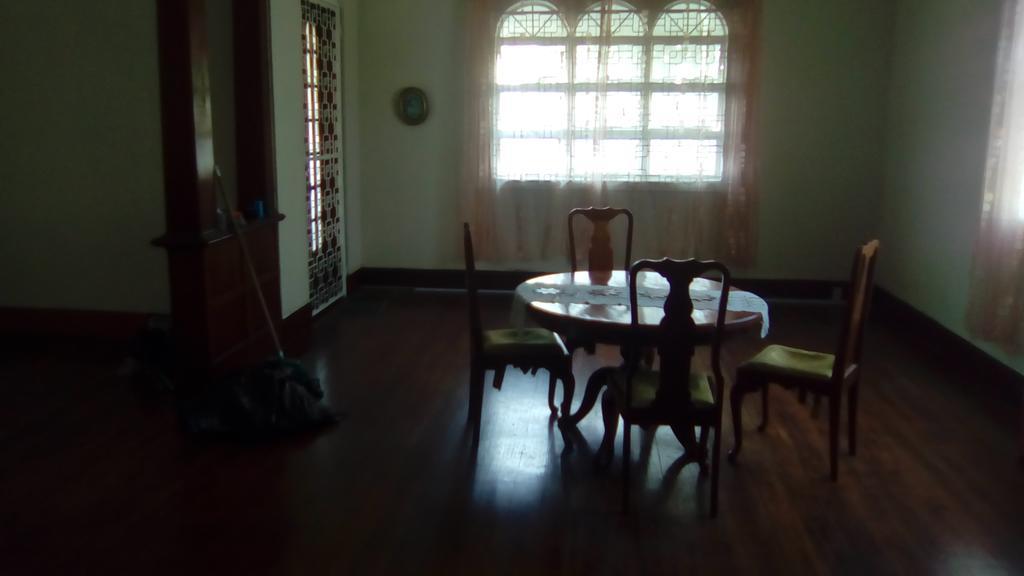 Robert'S Guest House Port of Spain Extérieur photo